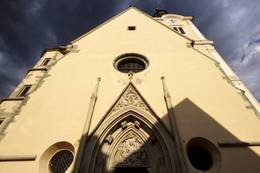 Portal der Wallfahrtskirche St. Erhard