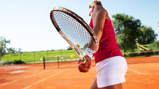Tennisspielen im Urlaub in der Steiermark